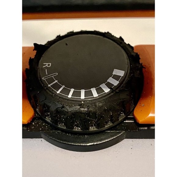 Bushnell TRKR 1000 Lumen Multi-Function Multi-Color Water Resistant Lantern - Picture 4 of 11